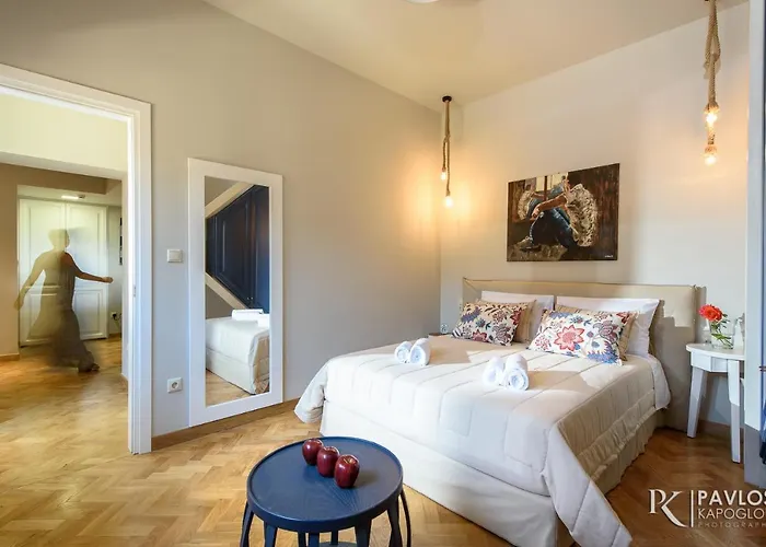 Candia Suites & Rooms